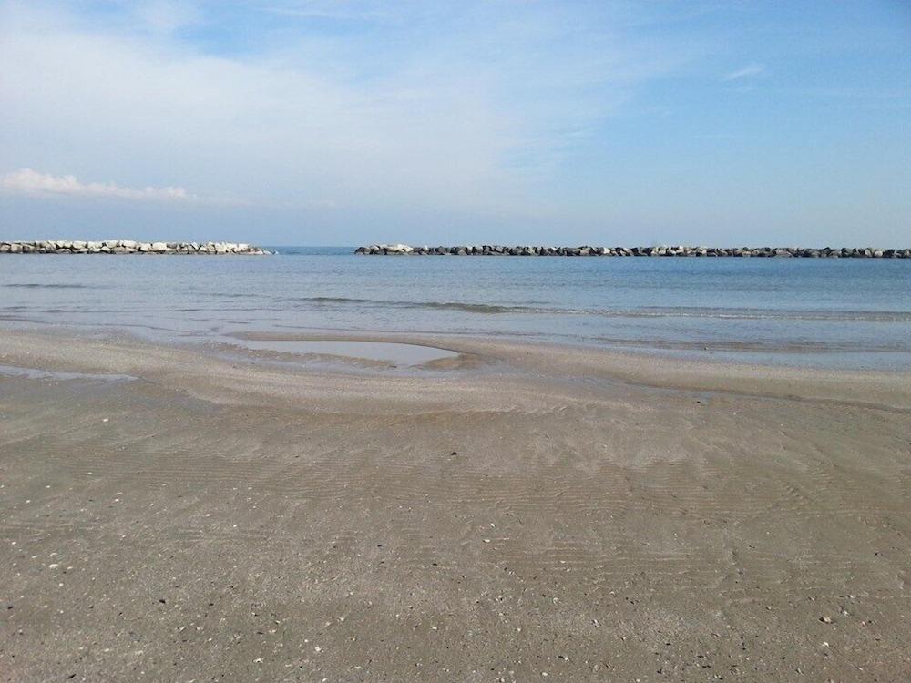 Hotel Ambasciatori Bellaria-Igea Marina Exterior foto